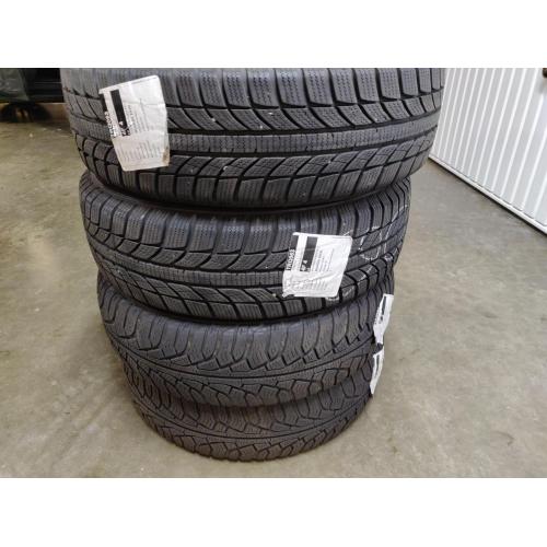 Winterbanden set VW Polo 175/65 R15 in goede staat