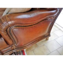 Driezit, tweezit, eenzit en salontafel te koop