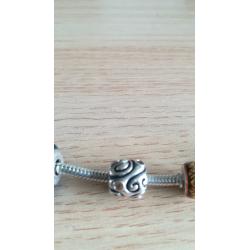 PANDORA ARMBAND