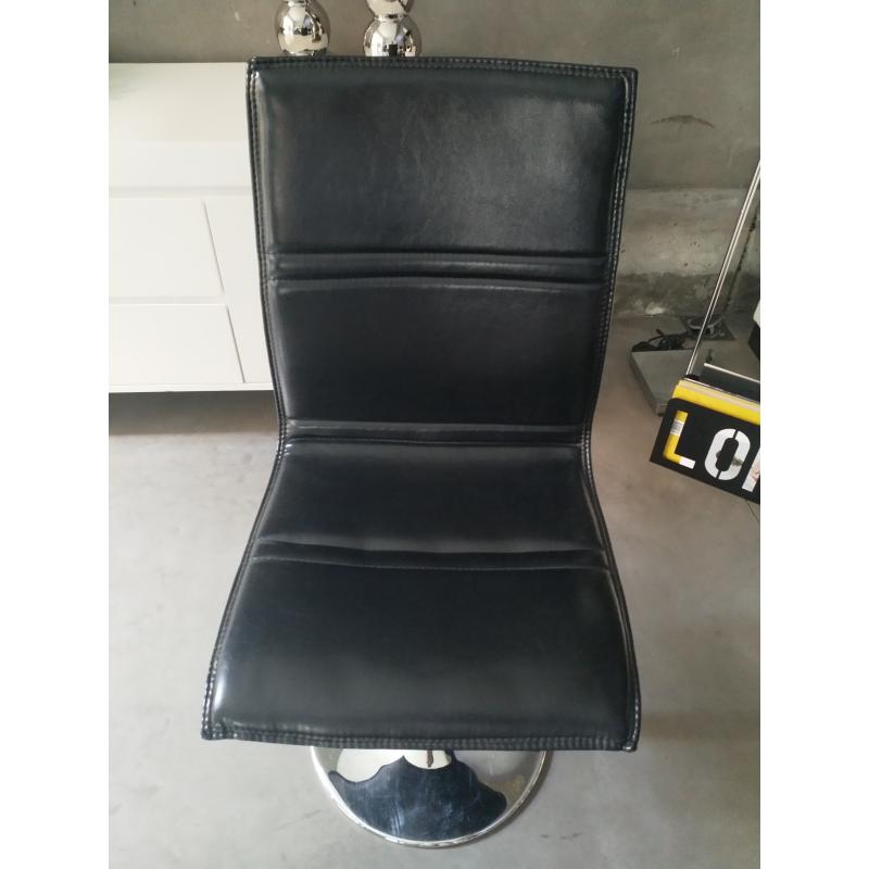 RONDE GLAZEN TAFEL MET 4 STOELEN