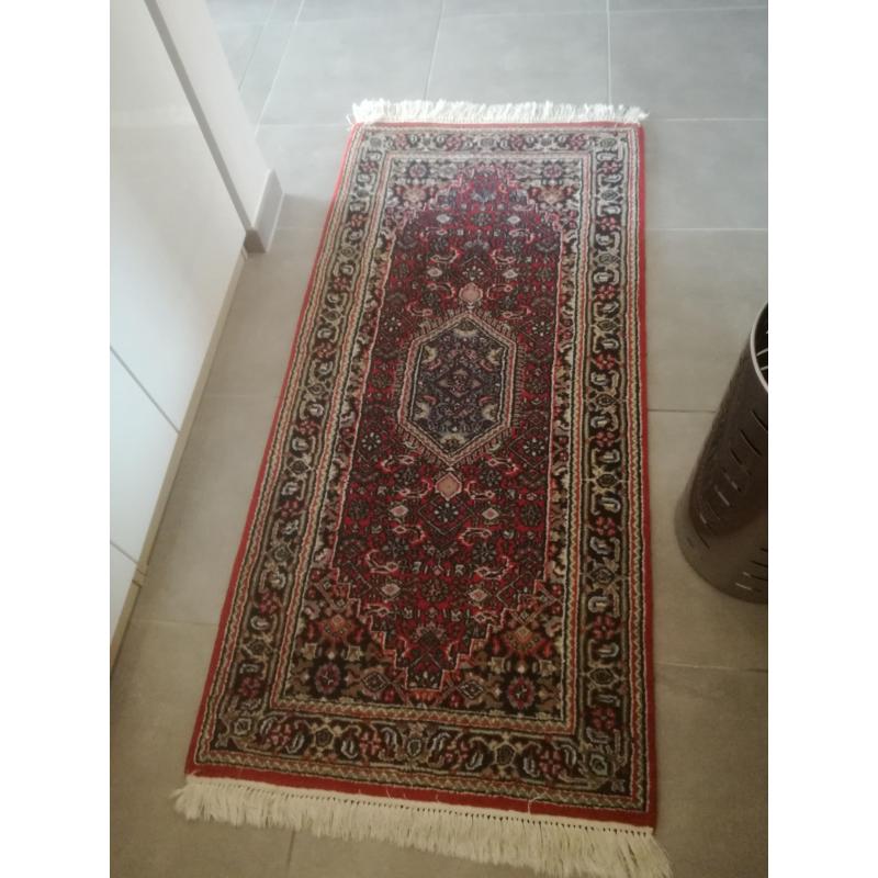 Mooie Perzisch tapijt van 70 op 160 cm