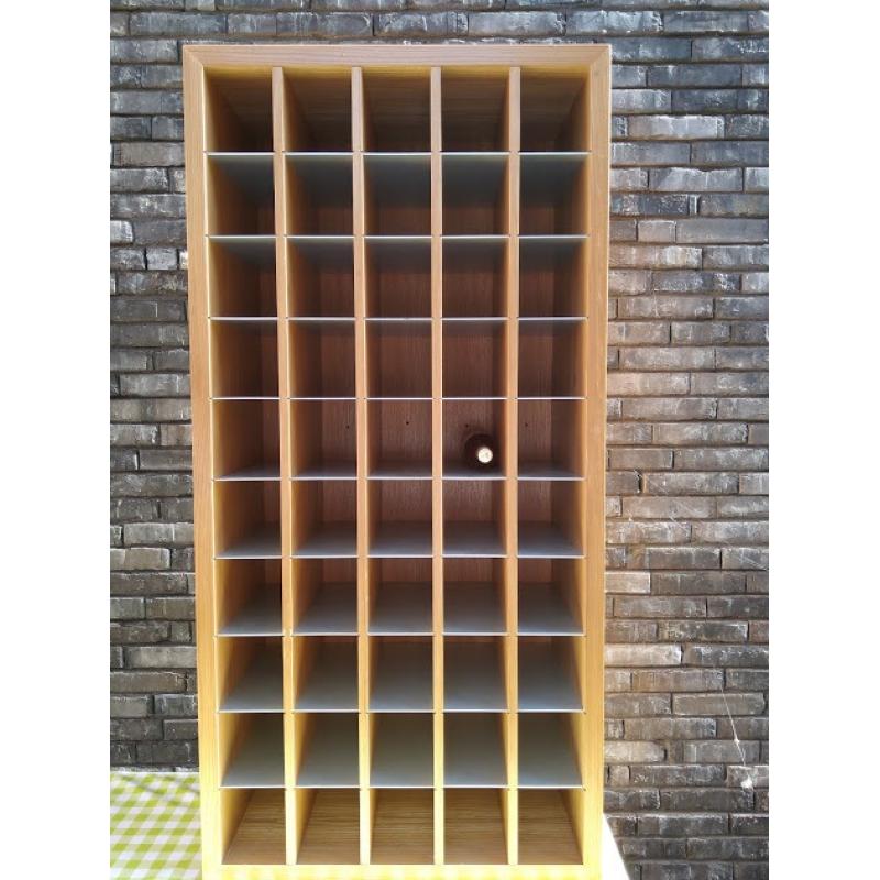 Design wandkast ( hout   metaal)