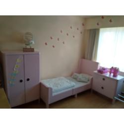 2x Ikea Busunge blauw en roze meegroeibed/ kledingkast/ ladekast