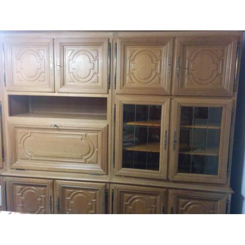 Eiken wandkast