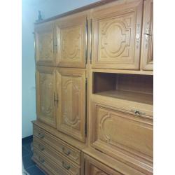 Eiken wandkast