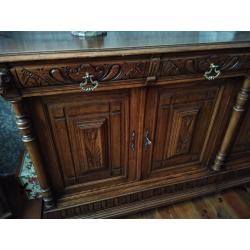 Antieke Dressoir   tafel   6 stoelen Mechelse stijl
