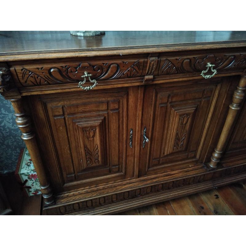 Antieke Dressoir   tafel   6 stoelen Mechelse stijl