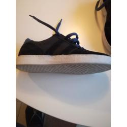 Schoenen CKS maat 34