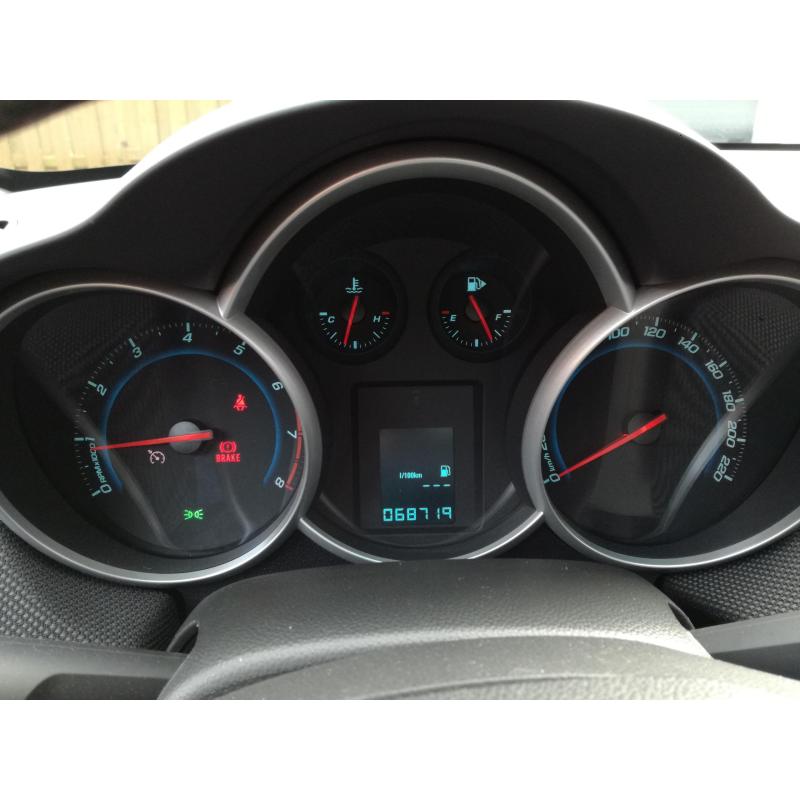 Chevrolet Cruze Stationwagon 1.6 LT Benzine!