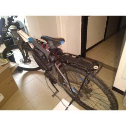 Elektrische mountainbike cube