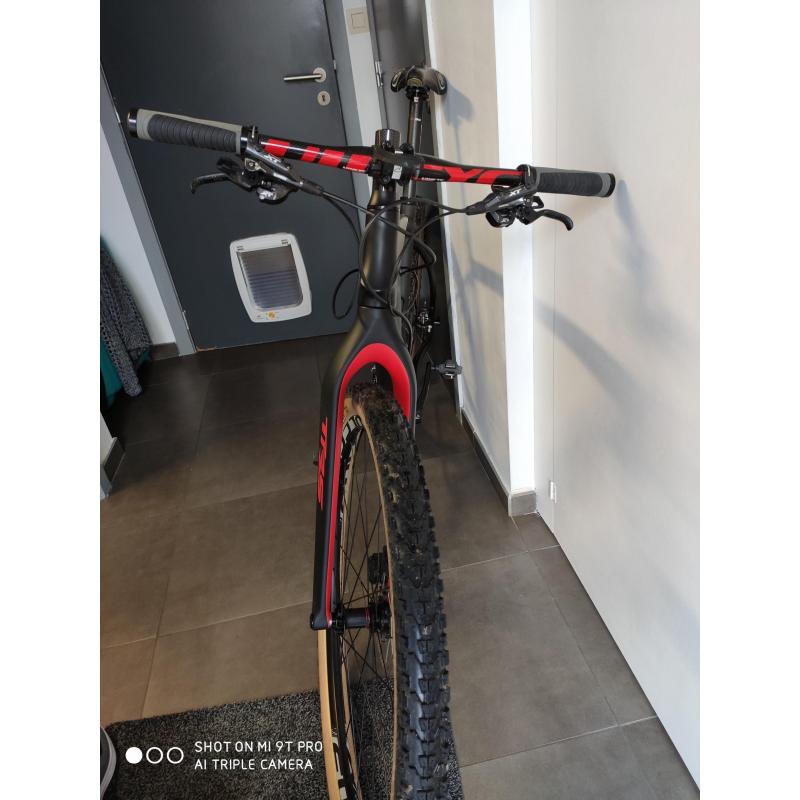 ful carbon 29er