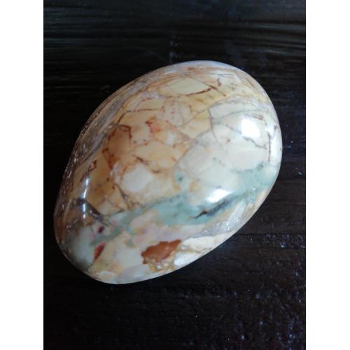 Morondaviet edelsteen 214 gram