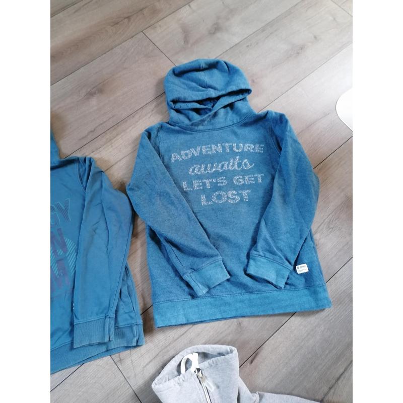 Sweaters met kap  maat 164 / 14 jaar