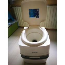 Te koop chemisch toilet, merk Thetford porta potti Qube 365