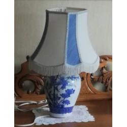 chinese vaas & lamp met lampekap
