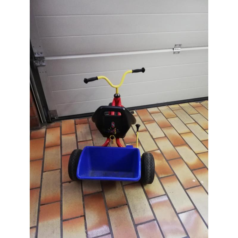 Kinderfietsje 3 wieler met pedalen