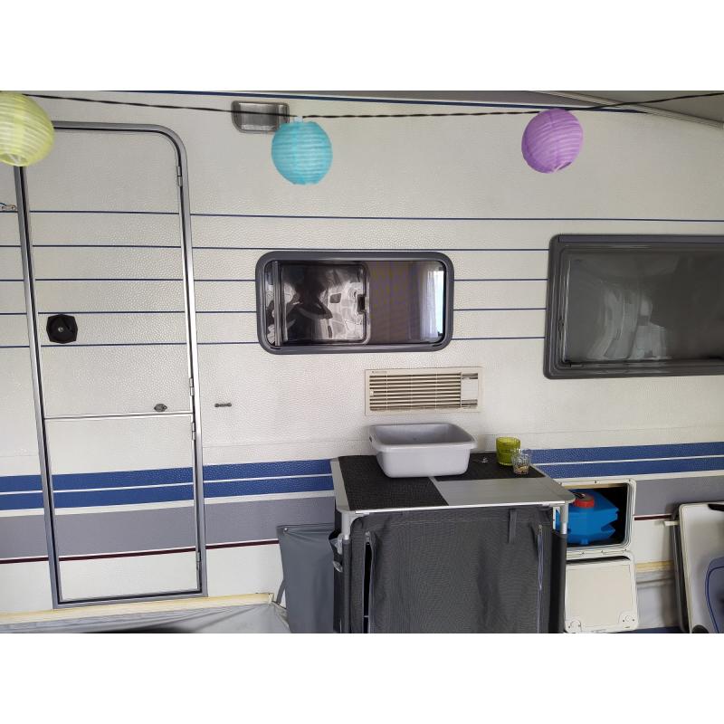 Hobby De Luxe 400 SB