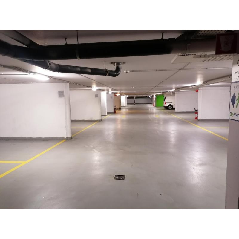 Parking Station Antwerpen-Centraal te huur