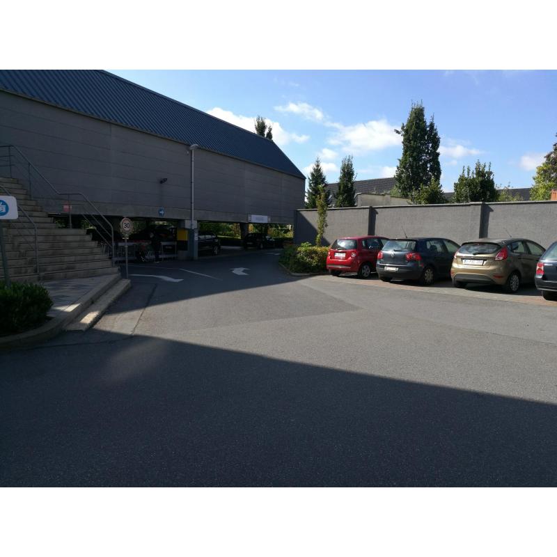 Parking Malem Malenstraat te huur