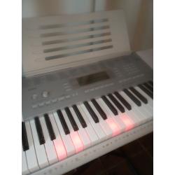 keyboard merk Casio LK-280