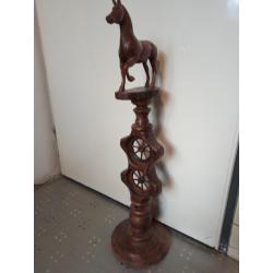 Te koop prachtig deco houtsnijwerk paard!