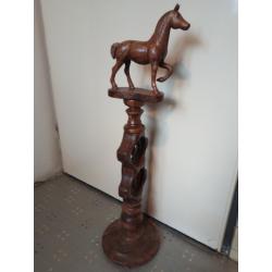 Te koop prachtig deco houtsnijwerk paard!