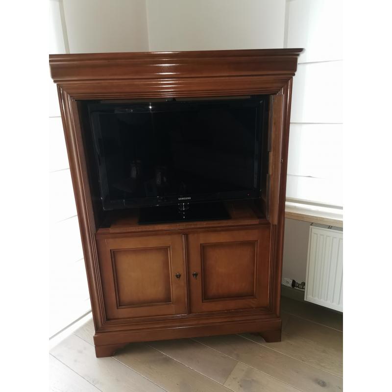 TV Kast Notelaar