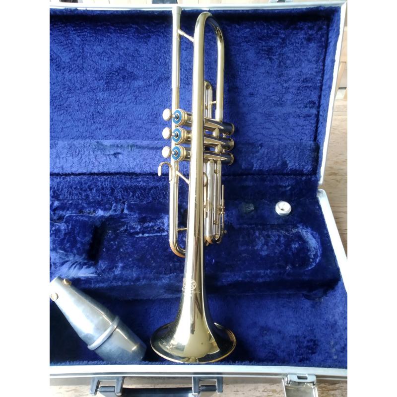 Bb Trompet - AMATI ATR 305