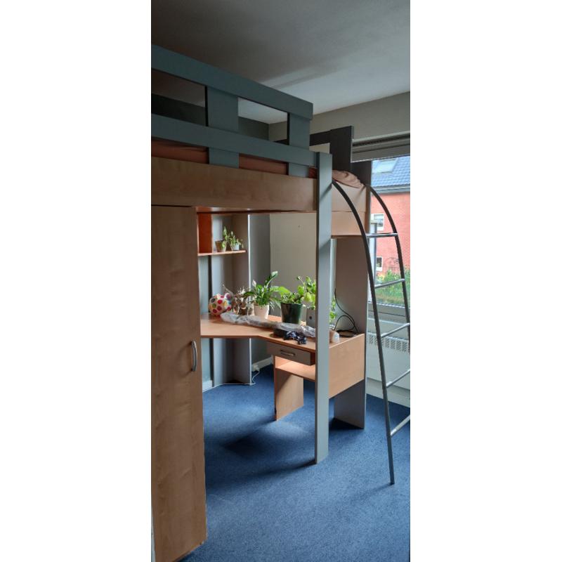 Hoogslaper dubbel 2-persoonsmatras kinderkamer
