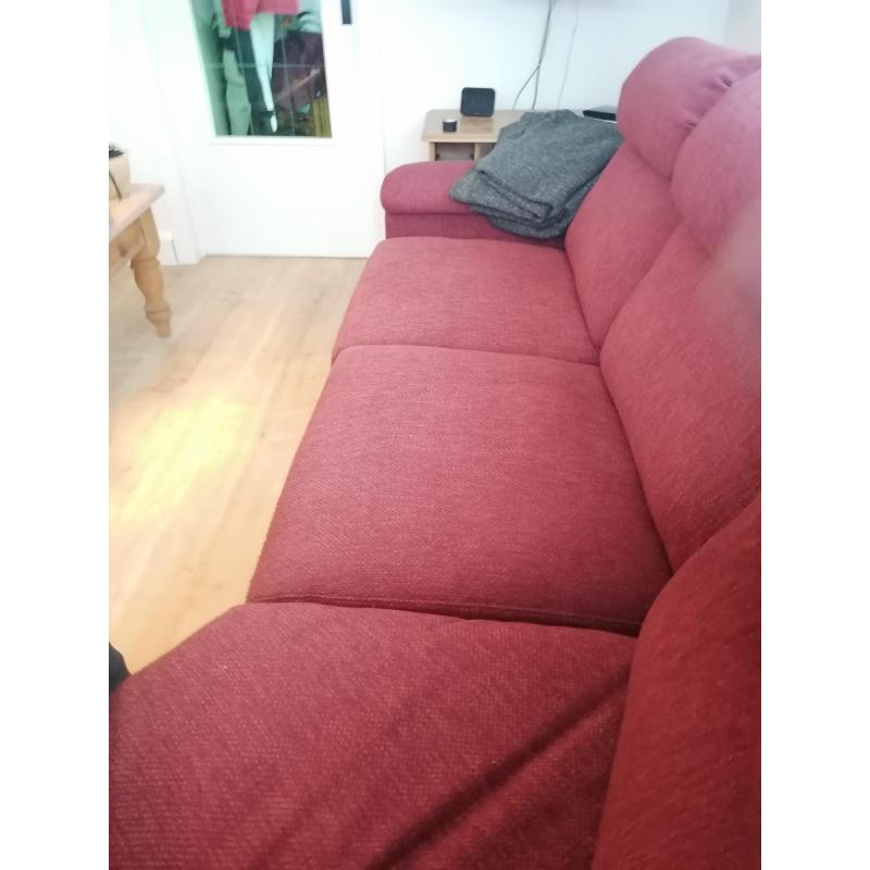 Rood stoffen Hoeksalon Lidhult