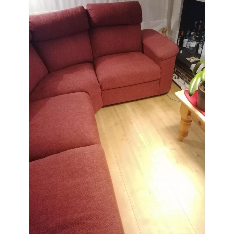Rood stoffen Hoeksalon Lidhult