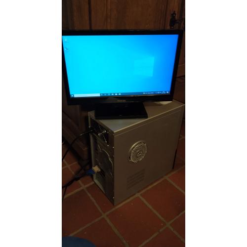 Computer en Scherm (Windows 10 Pro)