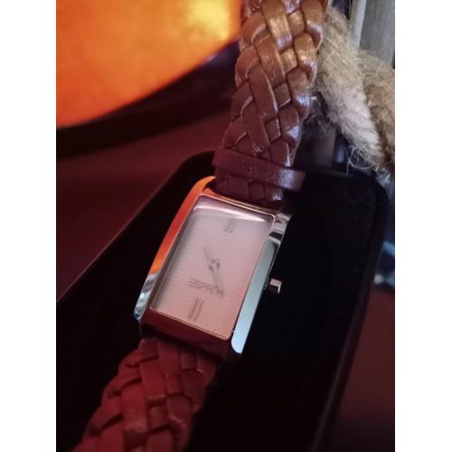 Esprit damesuurwerk