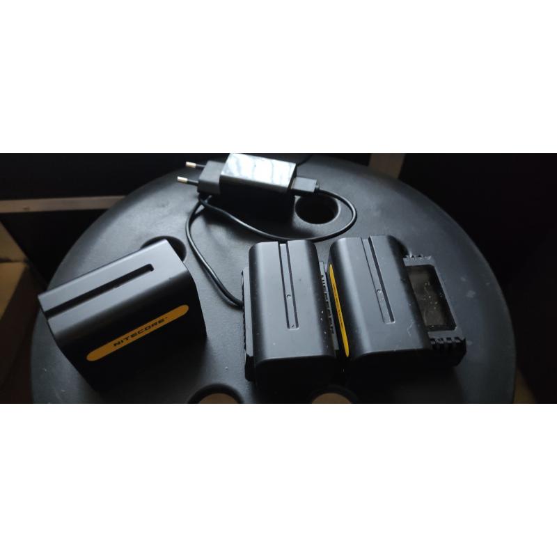 Sony / NiteCore accu's NP-F970 met dubbel lader