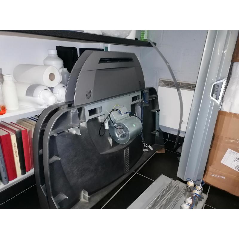 Professionele zonnebank Luxura X5 34SLI