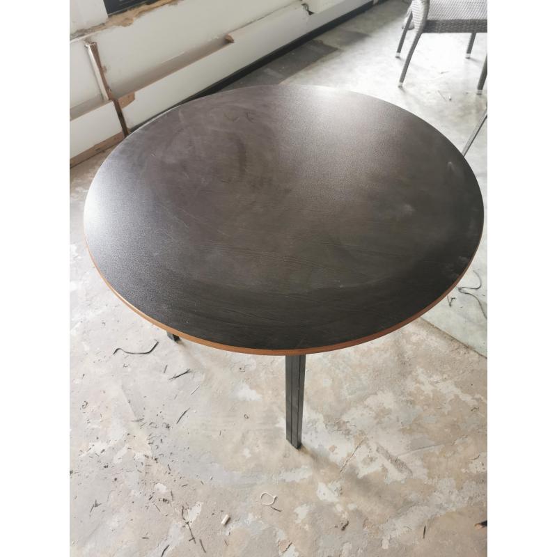 Ronde vergadertafels