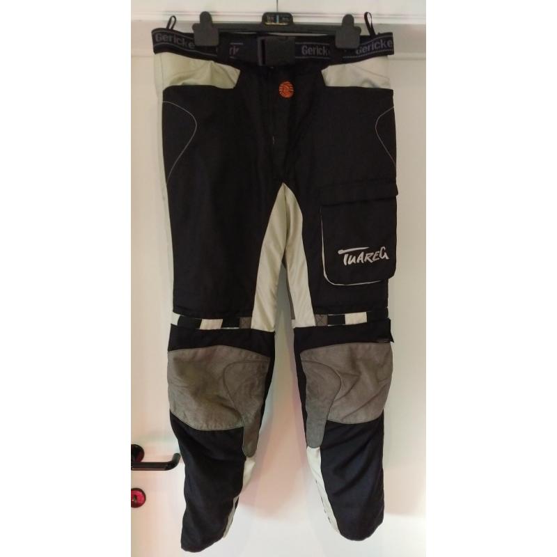 2-delig motorpak Tuareg -  Vest XXL - broek XL in prima staat