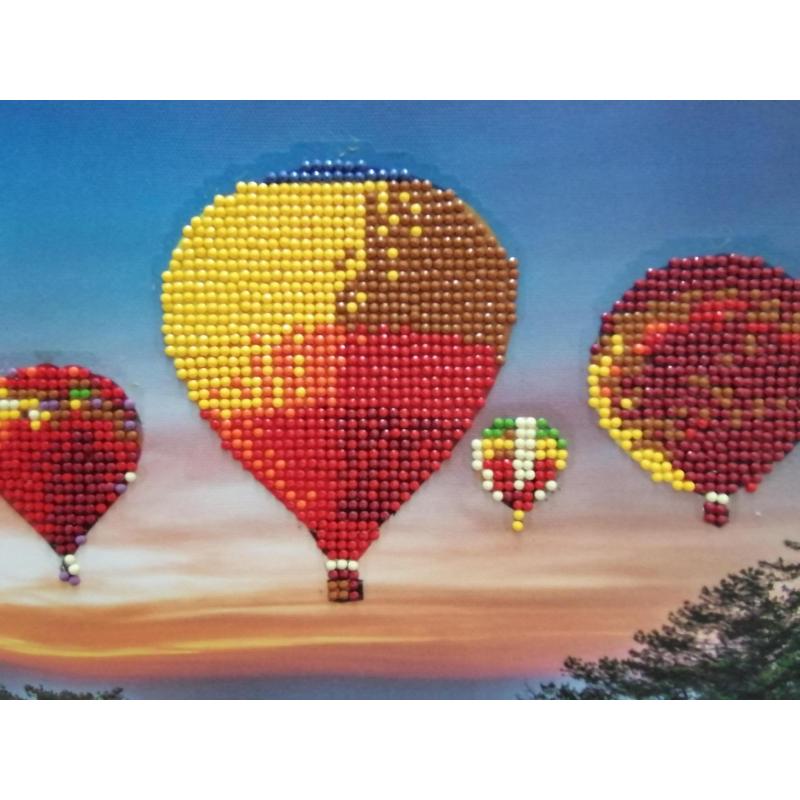 Diamond Painting "Luchtballonnen" 30 x 30 cm afgewerkt