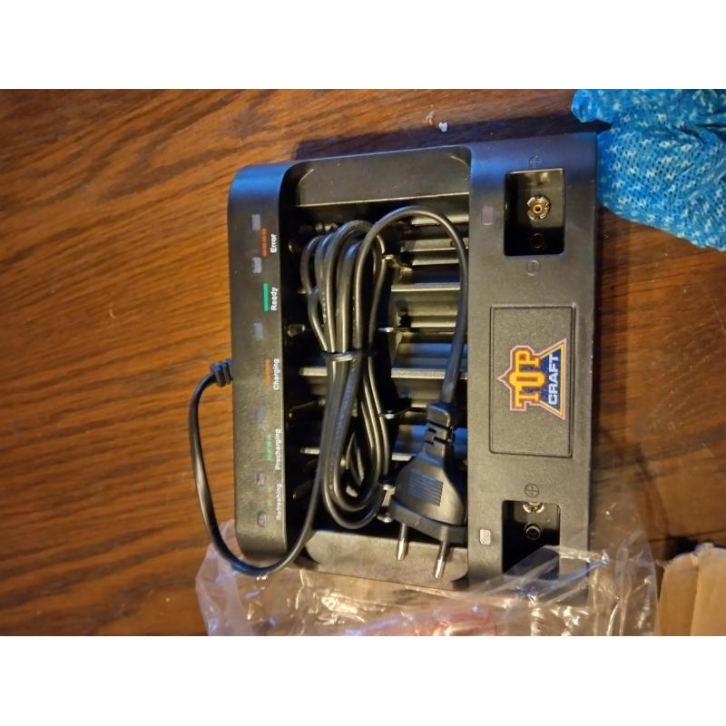 Topcraft Universele batterijlader