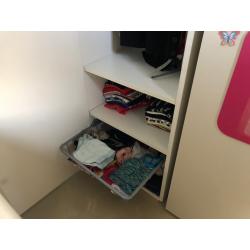Complete Kinderslaapkamer: bed-kleerkasten, enz.