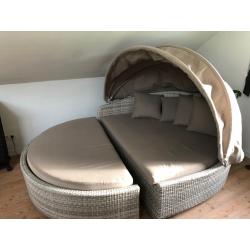 Lounge Zonnebed – Strandbed met Zonnedak.