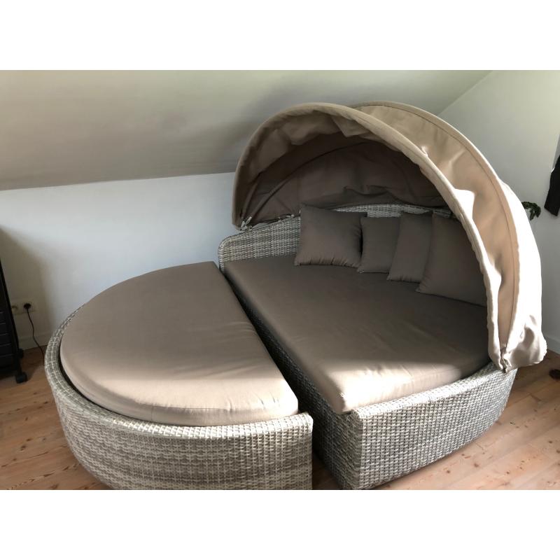 Lounge Zonnebed – Strandbed met Zonnedak.