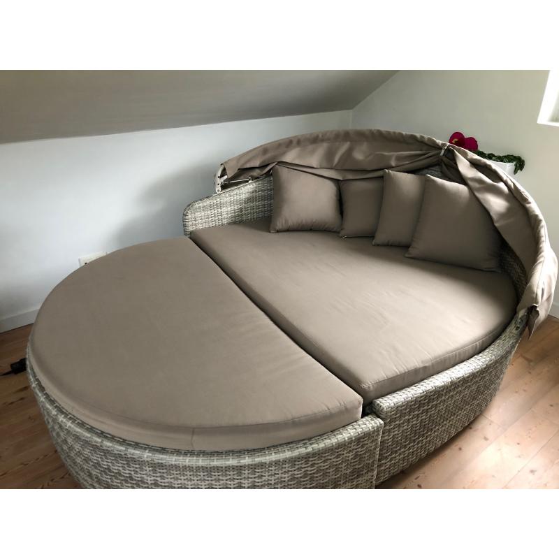 Lounge Zonnebed – Strandbed met Zonnedak.