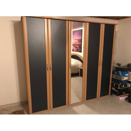Prima-Lux kleerkast   commode   2 nachtkastjes
