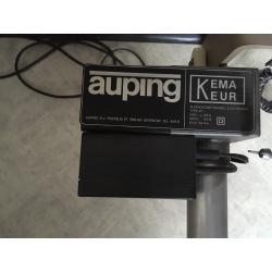 Elektrisch verstelbaar éénpersoonsbed / zorgbed – merk Auping
