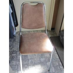 keukentafel met stoelen