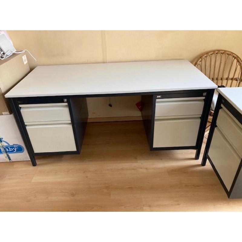 Bureau 2x (wit, merk Emmein)