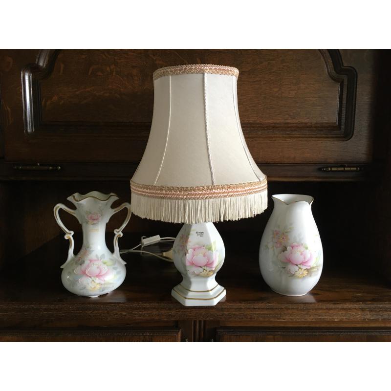 Limoges porselein: lamp   2 vazen
