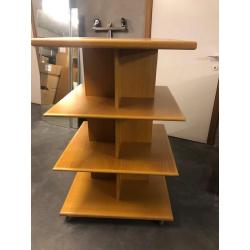 Mooie vierkante display voor textiel