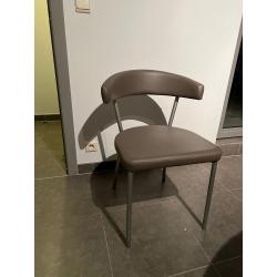 Mooie ronde tafel   4 stoelen